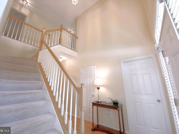 2nd image of 518 Cross Creek Ct