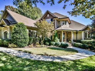 120 S Oak Pointe Dr, Seneca, SC 29672