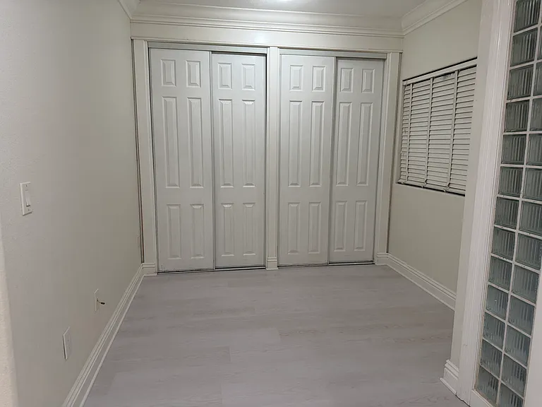 2253 Martin #108 — Photo 6