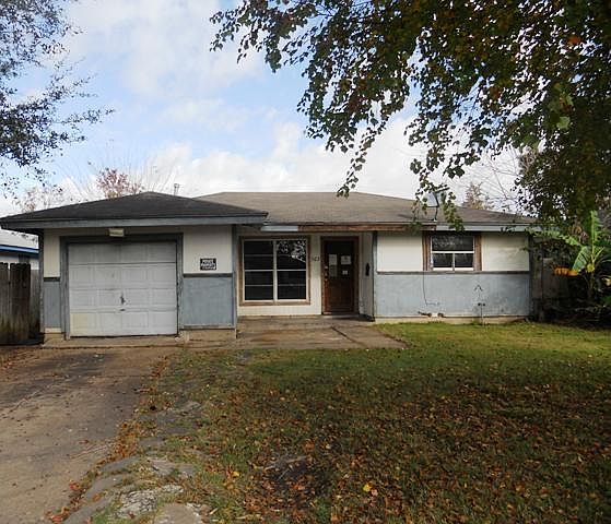 1st image of 303 Avenue F