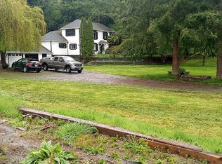 709 E Water St, South Bend, WA 98586