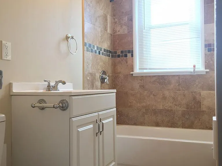 1335 Commonwealth Ave #50 — Photo 14