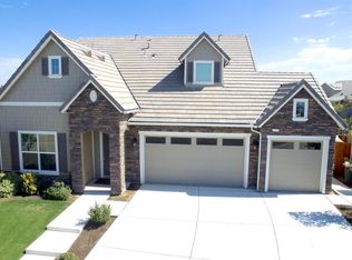 13701 Onyx Night Dr, Bakersfield, CA 93314