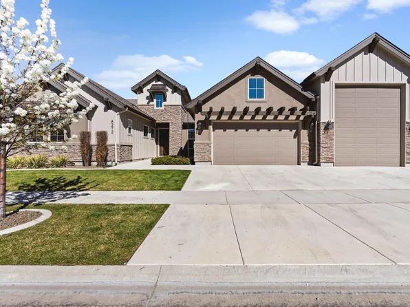 8272 W Sparks Lake Dr, Boise, ID 83714