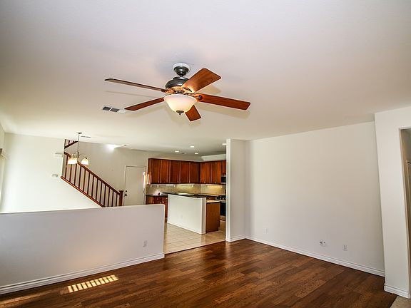 5th image of 24056 Whitewater Dr