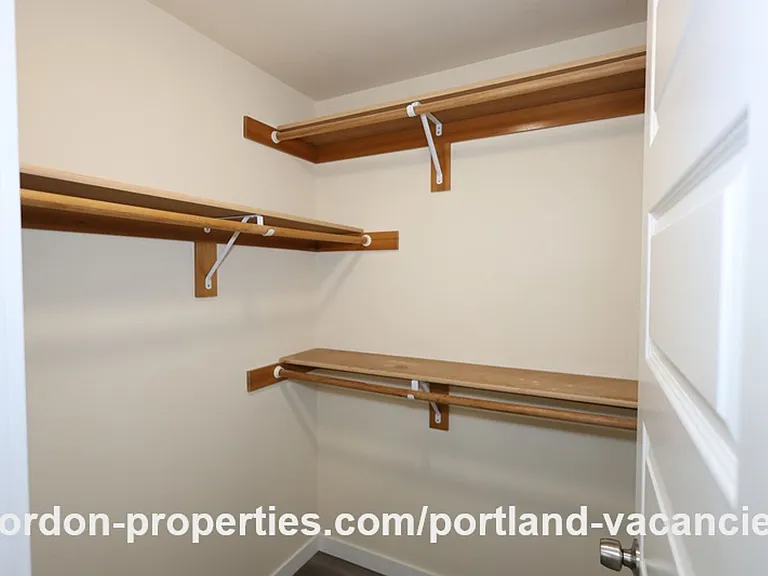 5407 SE 121st Ave — Photo 41