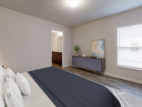 5th image of 10 Union Ct #B