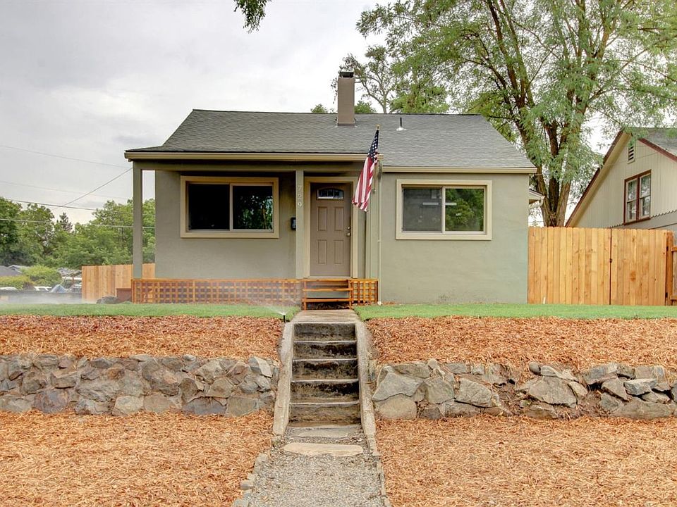 1st image of 729 Dakota Ave