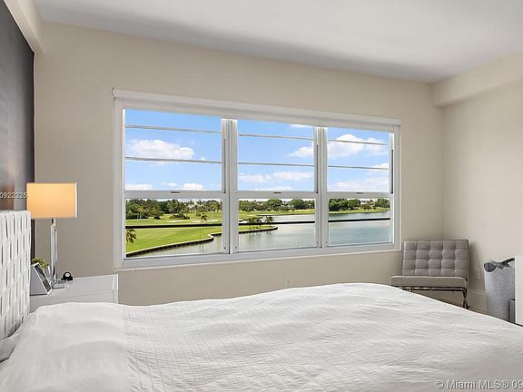 5th image of 9100 W Bay Harbor Dr #6C