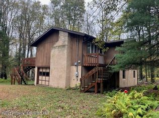 156 Big Bass Dr, Clifton Township, PA 18424