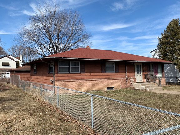 2nd image of 1217 Maryland Ave E