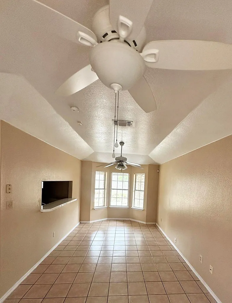 Building Photo - 1472 Timber Valley Dr