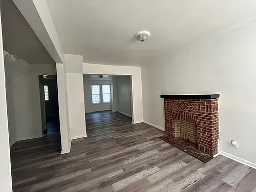 599 N Edgewood St Photo 1