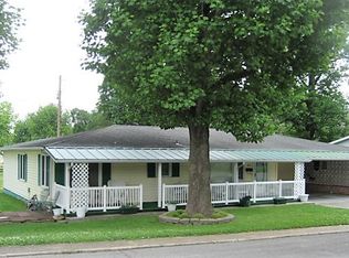 806 W Grant St, Dexter, MO 63841