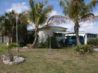 8414 SE Sandy Ln, Hobe Sound, FL 33455