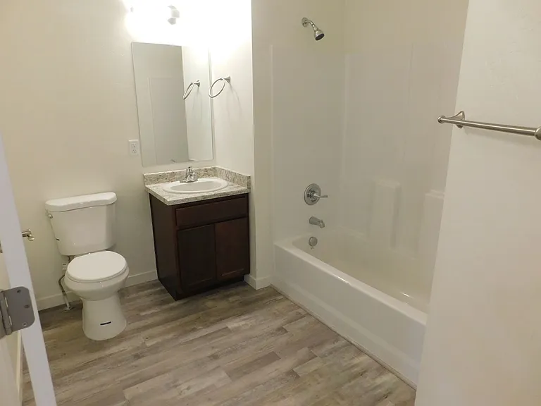 668 Brookwillow Dr — Photo 11