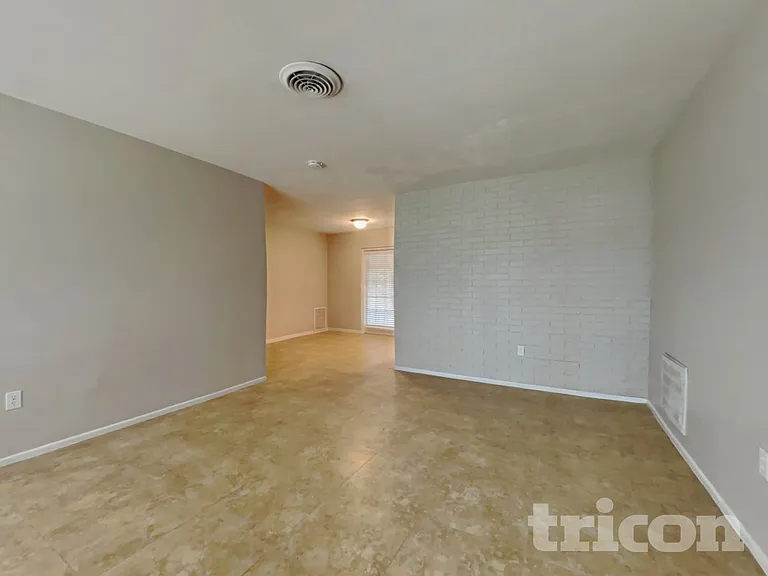 3708 Lei Dr — Photo 5