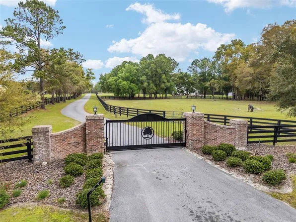 3595 NW 156th Dr, Newberry, FL 32669