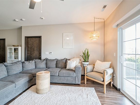 3rd image of 2867 Spring Rose Cir APT 109