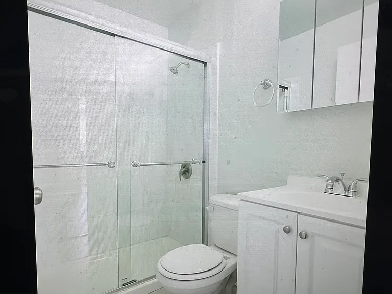6329 N Figueroa St #2 — Photo 8