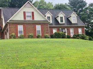 1613 Smythview Dr, Morristown, TN 37814