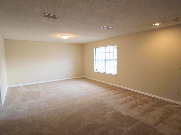 2nd image of 5545 Playa Way APT 4