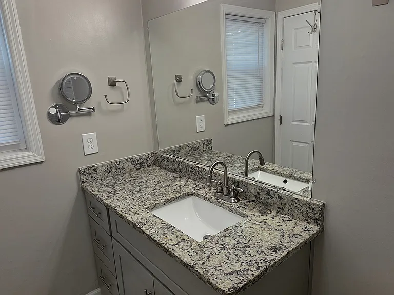 325 Winding River Dr #E — Photo 14