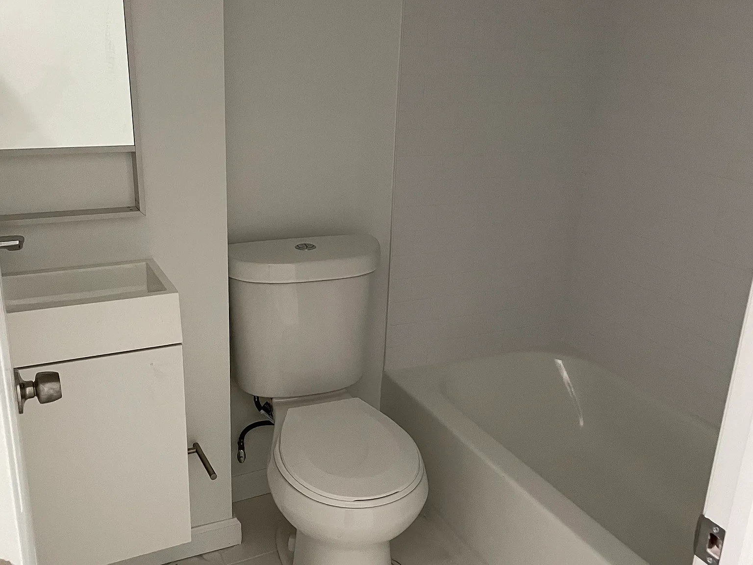 1 bed, 500 sqft, $950 — Photo 3