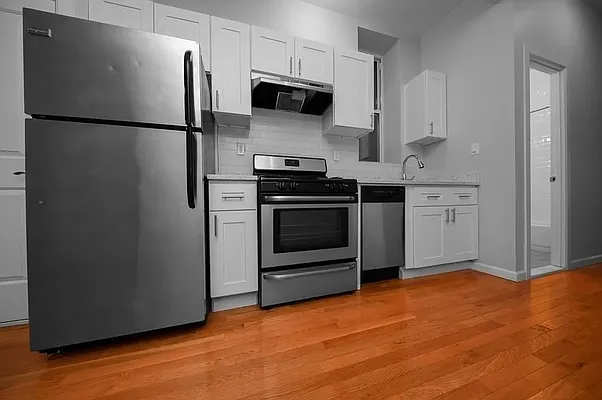 Rented by REAL New York | media 19