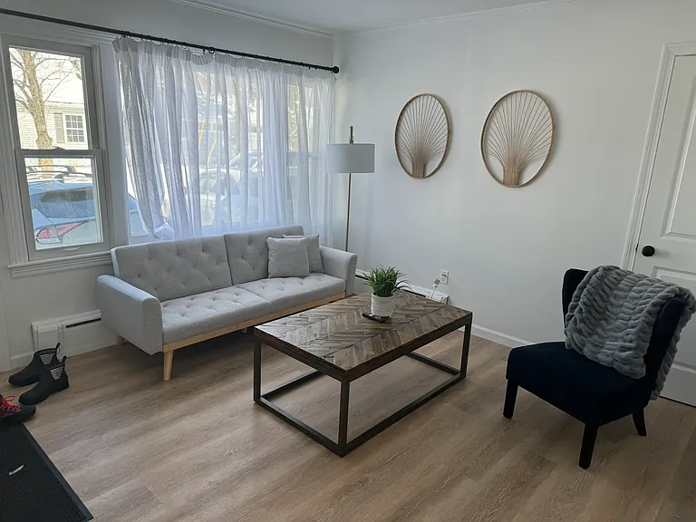 18 Corrine St #3 — Photo 4