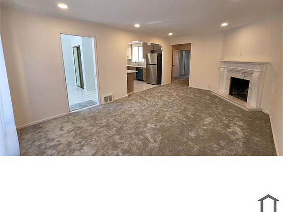 3rd image of 6840 Fulton St #6840