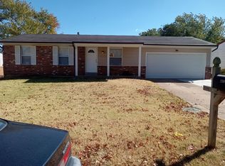 2308 Chelsea Ct, High Ridge, MO 63049