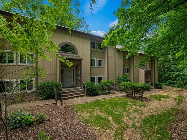 400 New River Rd APT 502, Lincoln, RI 02838