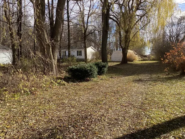 10340 Fillmore St, Zeeland, MI 49464