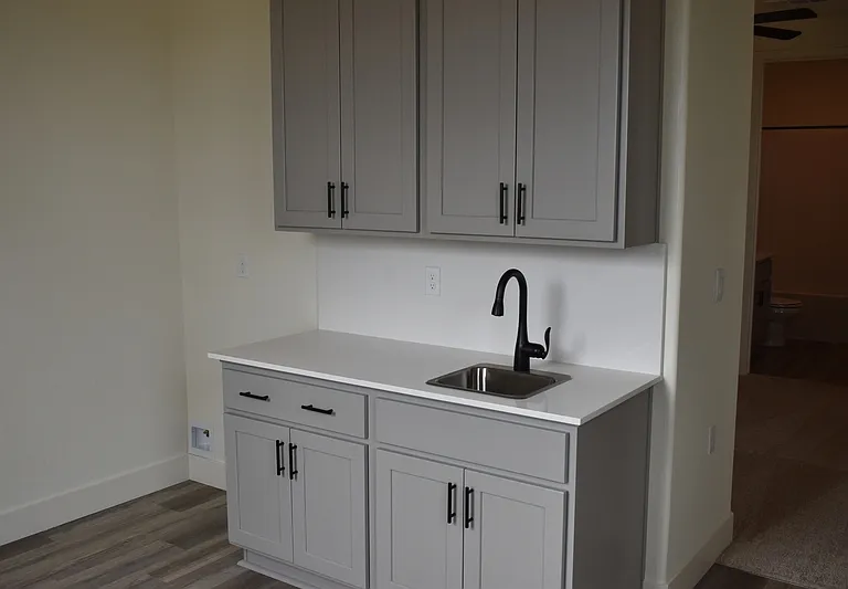 682 Stephanie Dr #2 — Photo 4