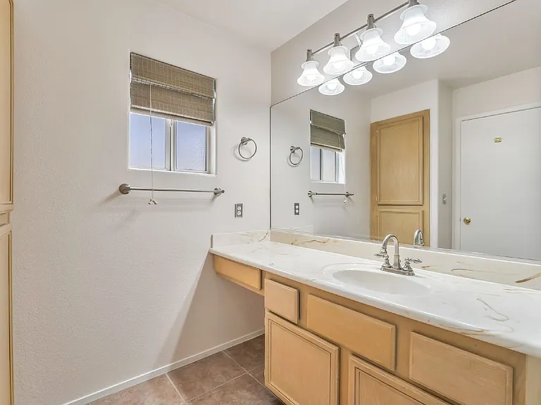 5267 Westwind Rd — Photo 27