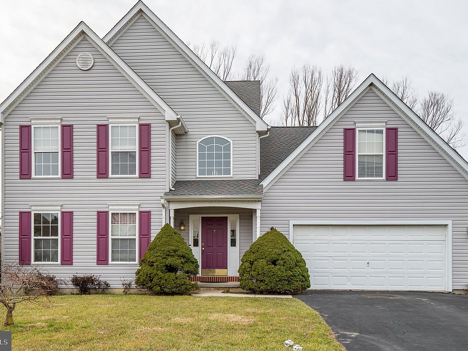 1st image of 806 Slate Hill Dr