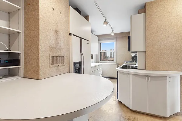 Sold by Brown Harris Stevens | media 23