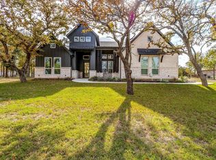 673 S Sugartree Dr, Lipan, TX 76462