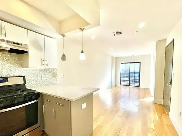 23 Fayette Street image 1 of 11