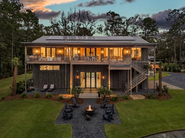 4825 Retriever Rd, Wadmalaw Island, SC 29487