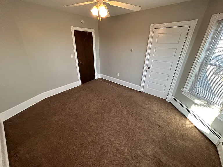 312 Harding Ave — Photo 6