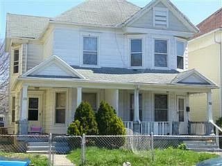 1st image of 28 Monmouth St