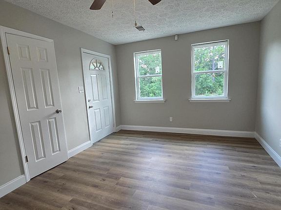 2nd image of 2420 Dublin Ct