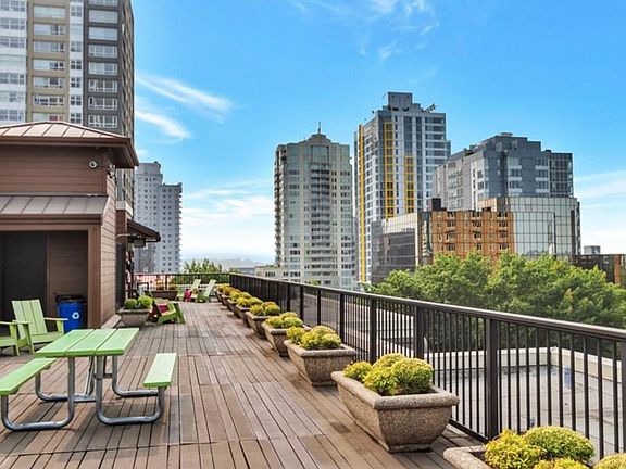 Rooftop deck