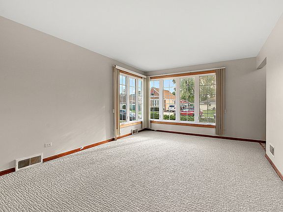 3rd image of 7734 S Keeler Ave