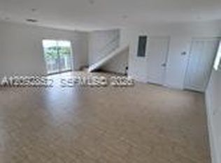6336 SW 27th St, Hollywood, FL 33023