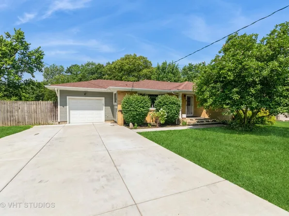 1355 Spector Rd, New Lenox, IL 60451