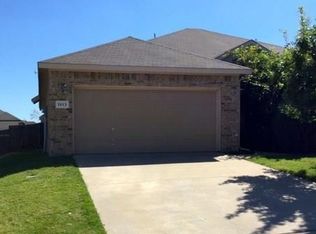 1013 Newcastle Dr, Weatherford, TX 76086