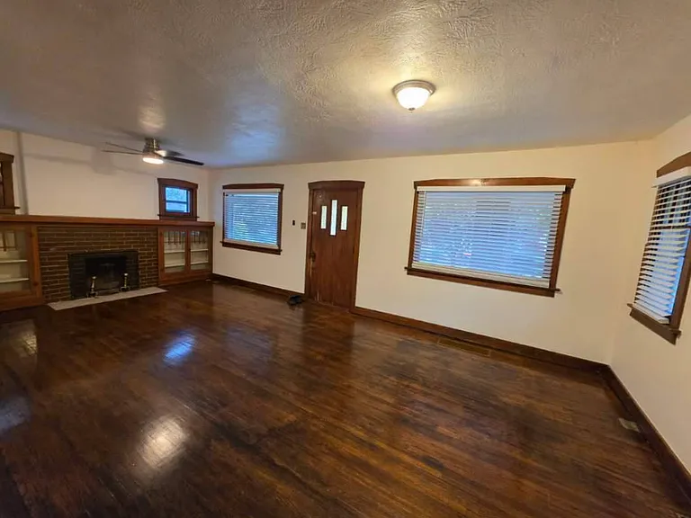 166 E Cleveland Ave — Photo 11